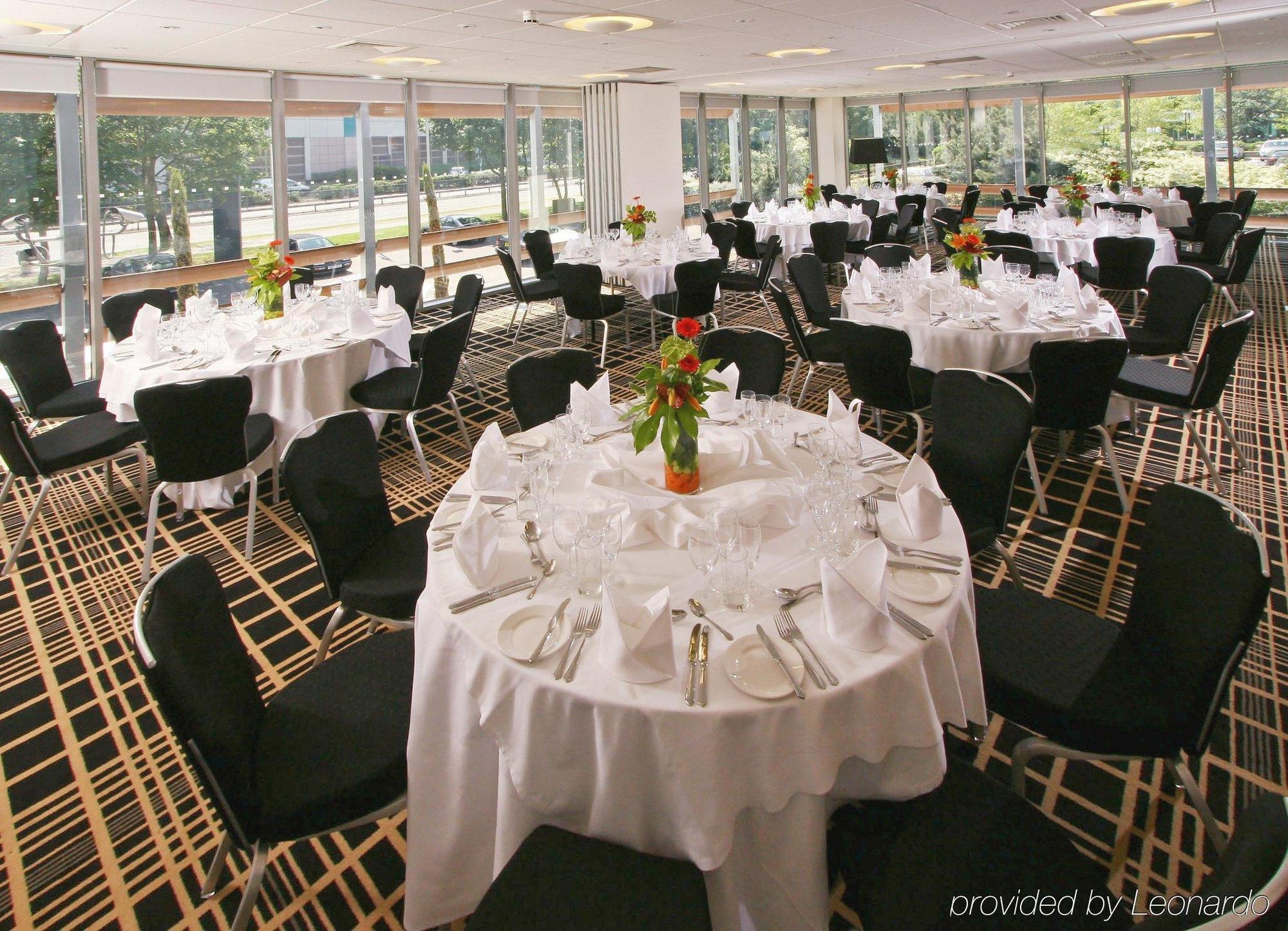 Beales Hotel Hatfield  Extérieur photo