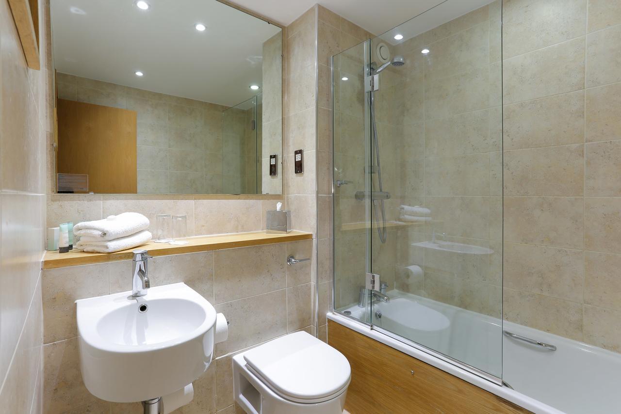 Beales Hotel Hatfield  Extérieur photo
