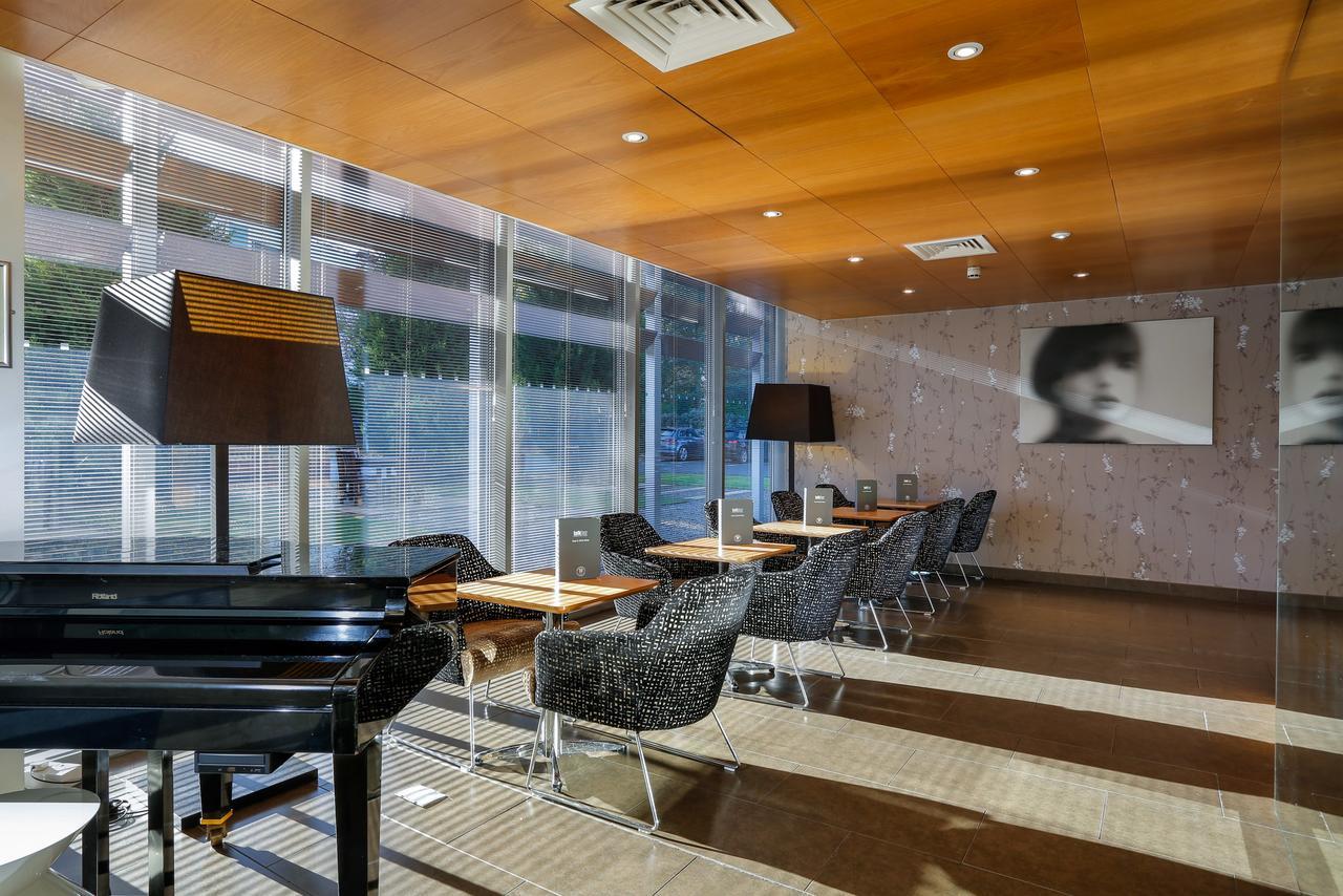 Beales Hotel Hatfield  Extérieur photo