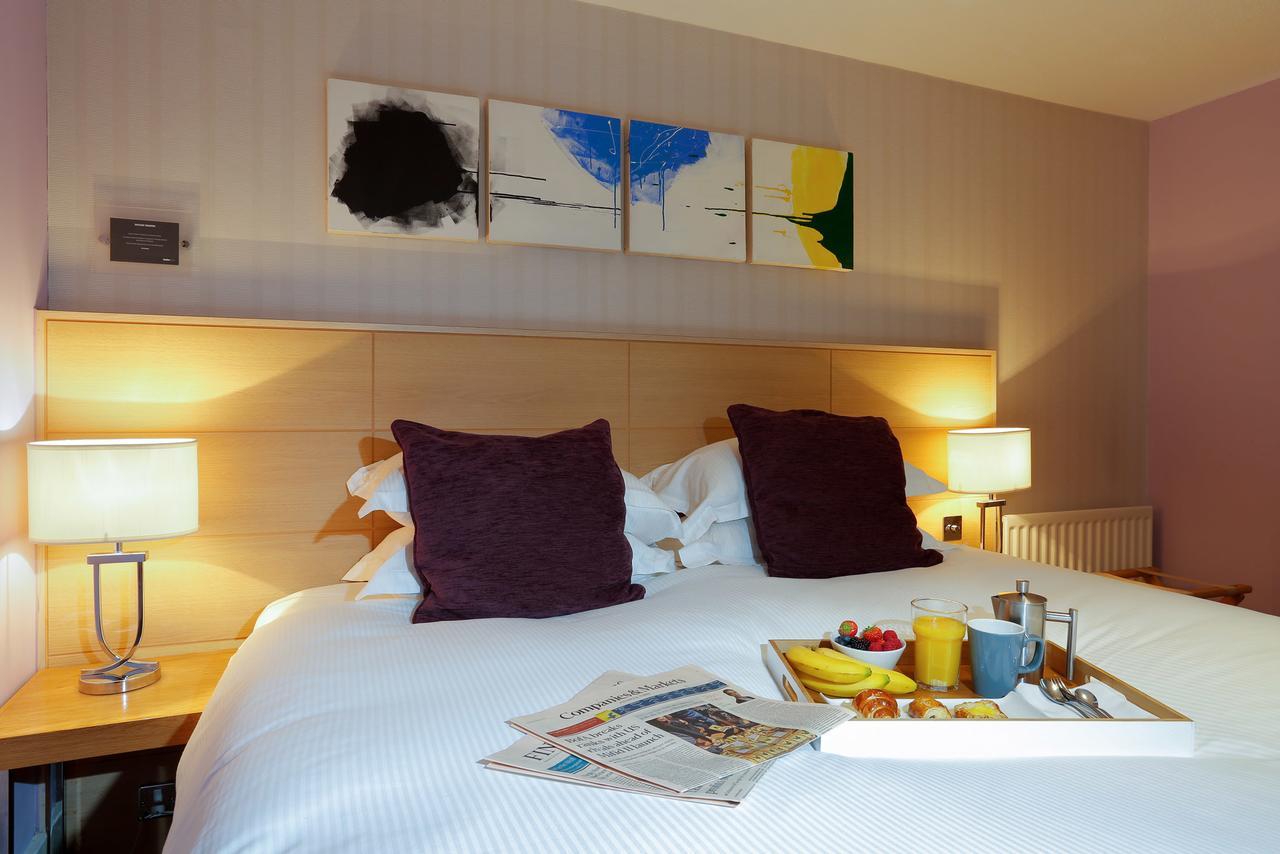 Beales Hotel Hatfield  Extérieur photo